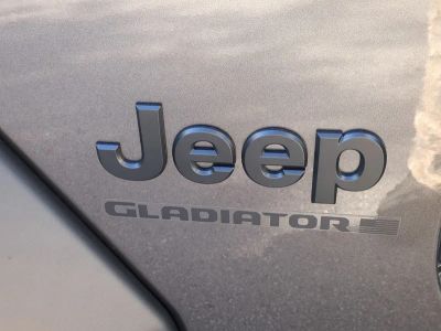 2026 Jeep Gladiator — photo 22 view