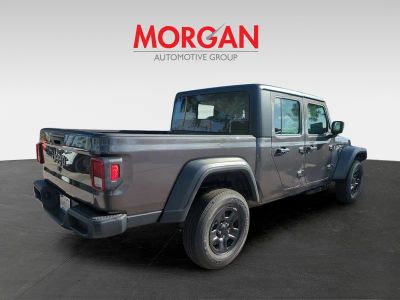 2026 Jeep Gladiator — detail view