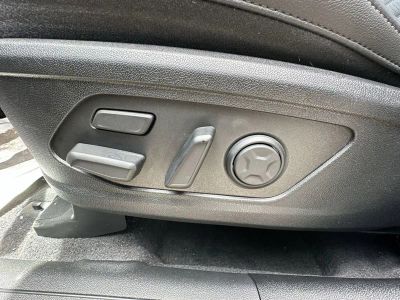 2025 Kia Sorento — photo 17 view