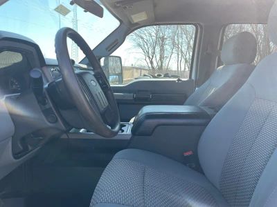 2016 Ford Super Duty F-350 SRW — photo 9 view