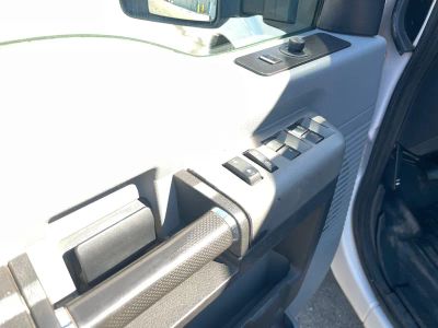 2016 Ford Super Duty F-350 SRW — photo 20 view