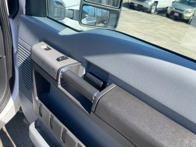 2016 Ford Super Duty F-350 SRW — photo 21 view