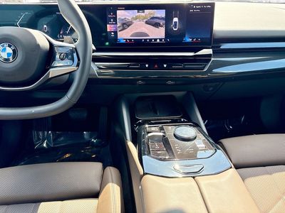 2026 BMW 5 Series — photo 19 view