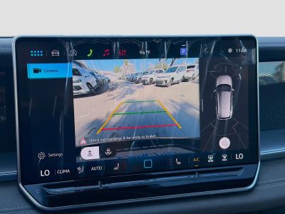 2026 Volkswagen Tiguan — photo 13 view