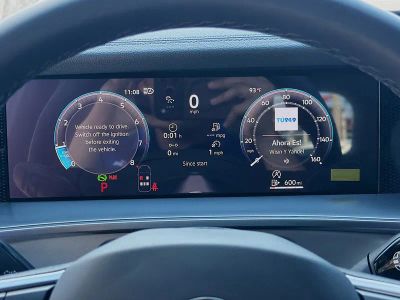 2026 Volkswagen Tiguan — photo 11 view