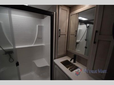 2023 KZ Durango Gold - Photo 23