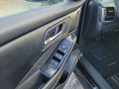 2024 Nissan Rogue — photo 13 view