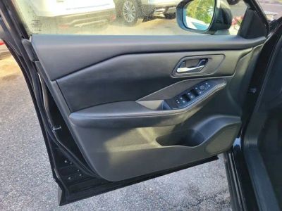 2024 Nissan Rogue — photo 12 view
