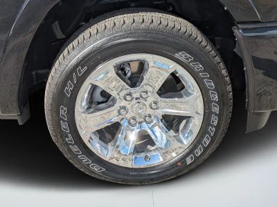 2026 Ram 1500 — photo 9 view