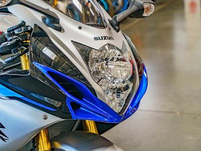 2026 Suzuki GSX-R750 - Photo 13