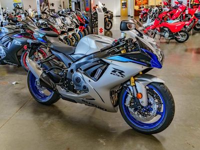 2026 Suzuki GSX-R750 - Photo 2