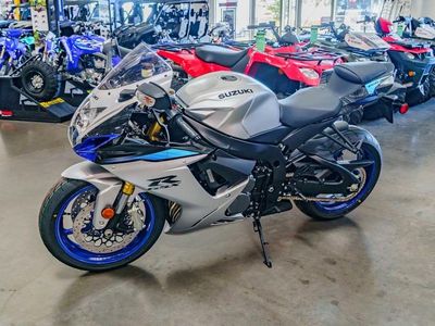 2026 Suzuki GSX-R750 - Photo 7