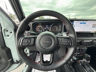 2024 Jeep Wrangler - Photo 13