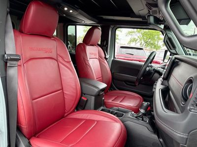 2024 Jeep Wrangler - Photo 25