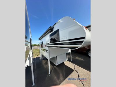2026 Lance Squire Truck Campers - Photo 5