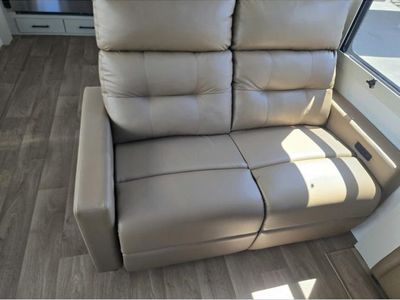 2026 Grand Design Solitude - Photo 12