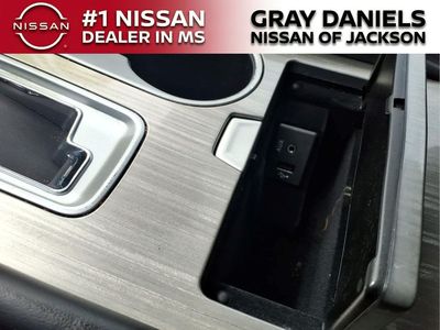 2017 Nissan Murano - Photo 19