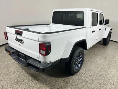 2026 Jeep Gladiator — detail view