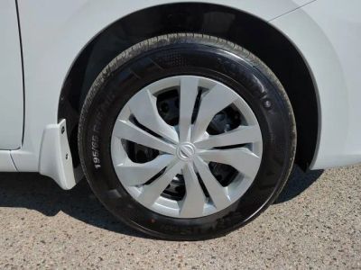 2025 Nissan Versa — photo 11 view