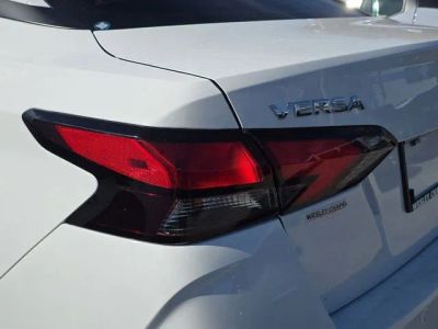 2025 Nissan Versa — photo 10 view