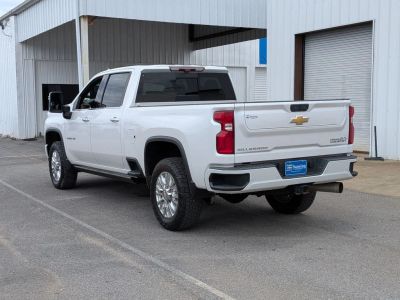 2022 Chevrolet Silverado 2500HD - Photo 3