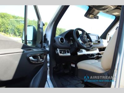 2026 Airstream Interstate - Photo 15