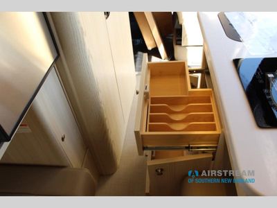 2026 Airstream Interstate - Photo 27