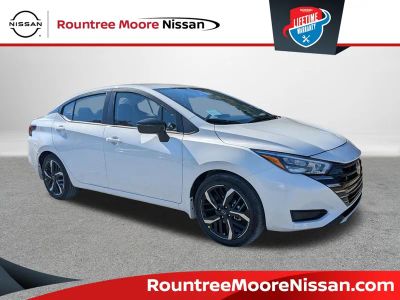 2025 Nissan Versa 1.6 SR in White — front three-quarter view