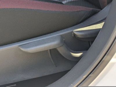 2025 Nissan Versa — photo 16 view