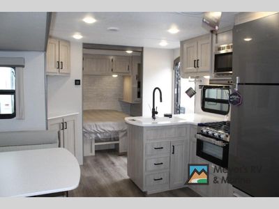 2026 Coachmen RV Catalina Legacy Edition - Photo 7