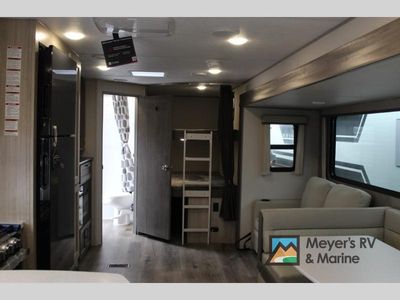 2026 Coachmen RV Catalina Legacy Edition - Photo 34
