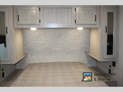 2026 Coachmen RV Catalina Legacy Edition - Photo 31