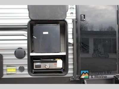 2026 Coachmen RV Catalina Legacy Edition - Photo 6