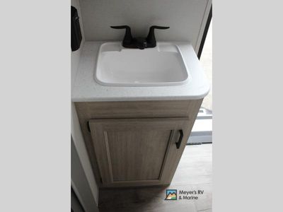 2026 Coachmen RV Catalina Legacy Edition - Photo 36