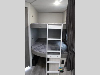 2026 Coachmen RV Catalina Legacy Edition - Photo 17