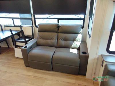 2026 Grand Design Influence — photo 9 view