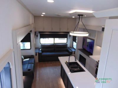 2026 Grand Design Influence — photo 11 view