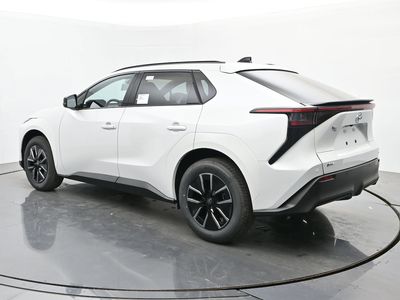 2026 Toyota bZ - Photo 3