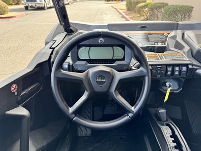 2026 Can-Am Commander MAX XT-P - Photo 15