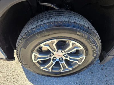 2025 GMC Sierra 1500 — photo 11 view