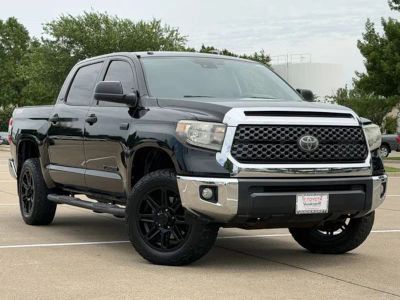2019 Toyota Tundra - Photo 2