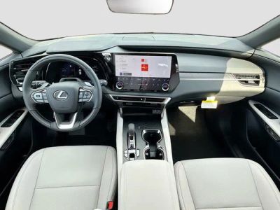 2026 Lexus RX — photo 17 view