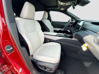 2026 Lexus RX — photo 16 view