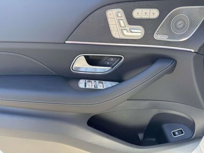2026 Mercedes-Benz GLE — photo 17 view