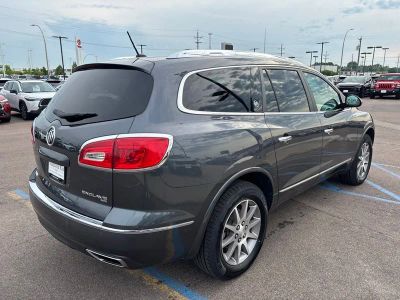 2014 Buick Enclave — detail view