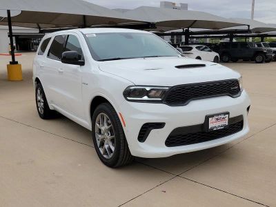 2026 Dodge Durango GT HEMI V8 in White Knuckle Clearcoat — front three-quarter view