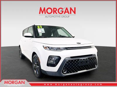 2021 Kia Soul EX in White — front three-quarter view