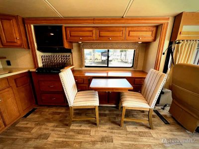 2017 Winnebago Vista LX - Photo 7