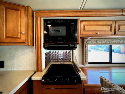 2017 Winnebago Vista LX - Photo 13