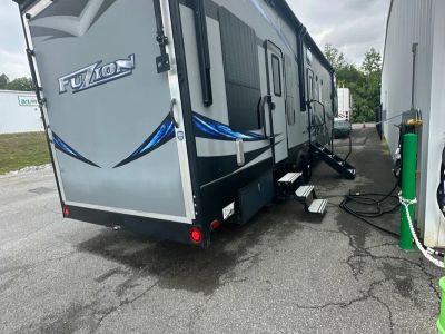 2018 Keystone Fuzion - Photo 4